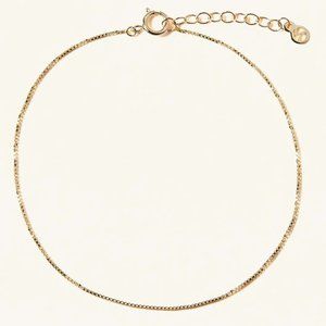 Mejuri Baby Box Bracelet